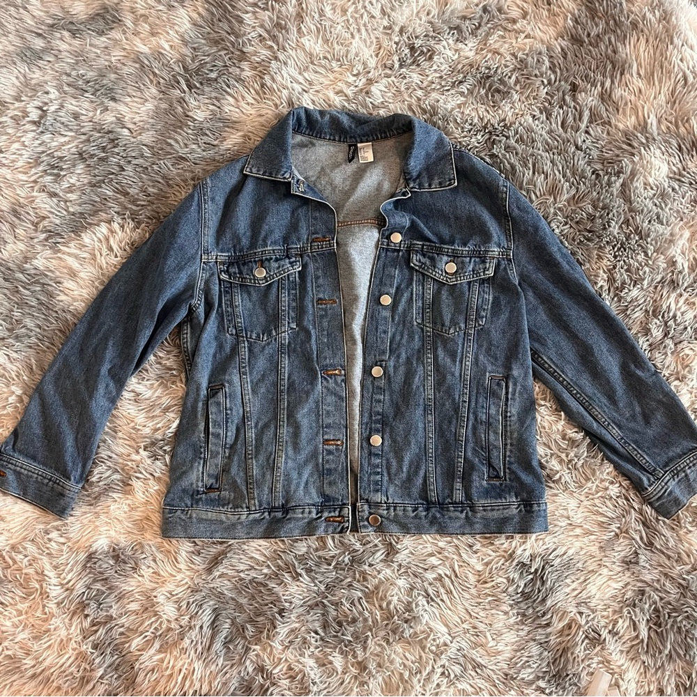 H&M Oversized Denim Medium Wash Jean Jacket with‎ Front Pockets- Size US 12